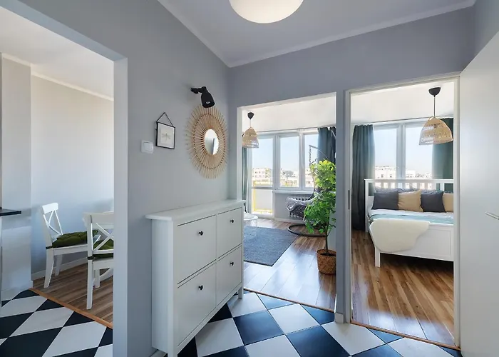 Apartment Maklakiewicza 17: View With Airport Proximity Warsaw